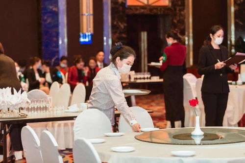 2020年滬浙兩地餐飲服務行業(yè)折花擺臺技能邀請賽在奉圓滿落幕